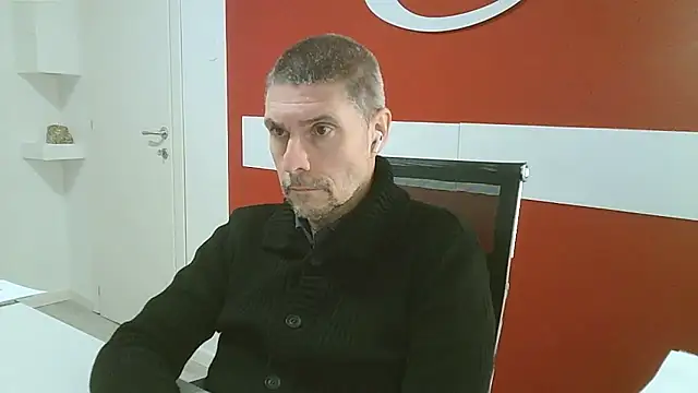 max79ve31 online show from January 7, 2026, 12:10 pm