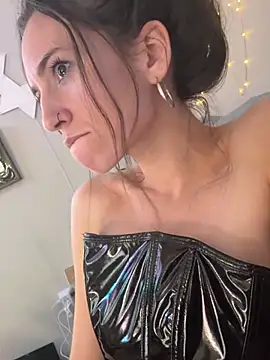 Snapshot of icy_pisces chatting on January 13, 2026, 2:04 am icy pisces online show from January 13, 2026, 2:04 am