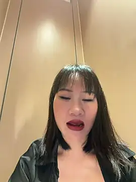 wemroudeyu online show from March 30, 2026, 1:12 pm