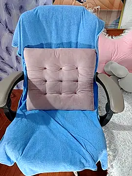 Snapshot of LadyMaiMai chatting on December 2, 2025, 8:38 am LadyMaiMai online show from December 2, 2025, 8:38 am