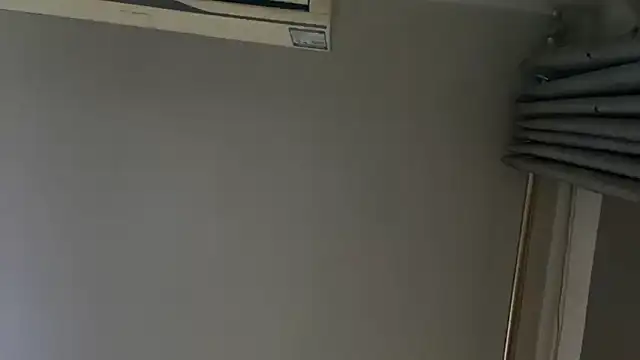 Fengbaby-555 online show from November 24, 2025, 5:46 pm