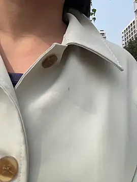 Fengbaby-555 online show from April 15, 2026, 3:01 am