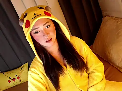 yourdevilsweettsx online show from March 19, 2026, 1:11 pm