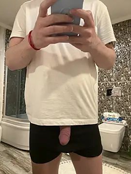 Snapshot of ShortDick-Man chatting on May 6, 2026, 11:25 am ShortDick-Man online show from May 6, 2026, 11:25 am