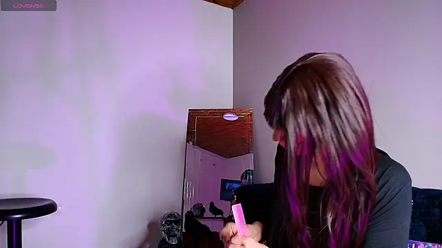 Electra Gosselin online show from October 30, 2025, 3:49 am