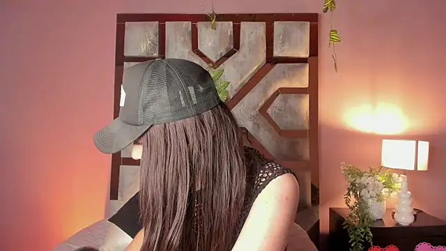 Electra Gosselin online show from July 18, 2026, 1:03 am