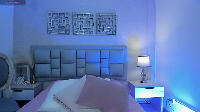 Snapshot of susan_collins__ chatting on September 26, 2025, 11:17 am susan collins online show from September 26, 2025, 11:17 am