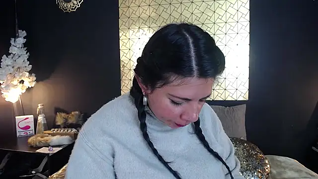 kinky momm online show from March 31, 2026, 5:04 pm