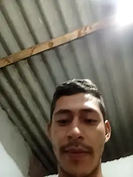 Snapshot of Boy_hot- chatting on October 2, 2025, 11:13 am Boy hot- online show from October 2, 2025, 11:13 am