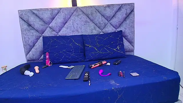 Shantey Laurent online show from September 20, 2025, 2:00 pm