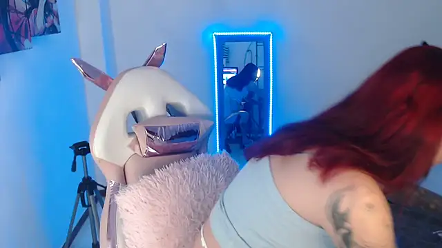 Snapshot of Maddy_Vicius19 chatting on November 10, 2025, 8:58 pm Maddy Vicius19 online show from November 10, 2025, 8:58 pm