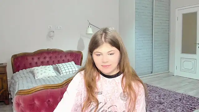 Lilly Jess online show from November 28, 2025, 8:31 pm