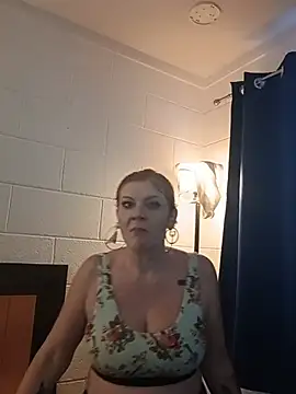 Snapshot of nakedgarbageperson chatting on June 23, 2026, 5:11 pm nakedgarbageperson online show from June 23, 2026, 5:11 pm