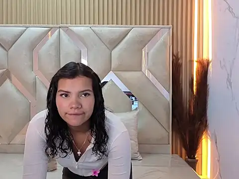 Snapshot of antonela_tp chatting on November 5, 2025, 12:52 pm antonela tp online show from November 5, 2025, 12:52 pm