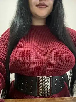 Snapshot of Molly-molly- chatting on November 25, 2025, 7:30 am Molly-molly- online show from November 25, 2025, 7:30 am