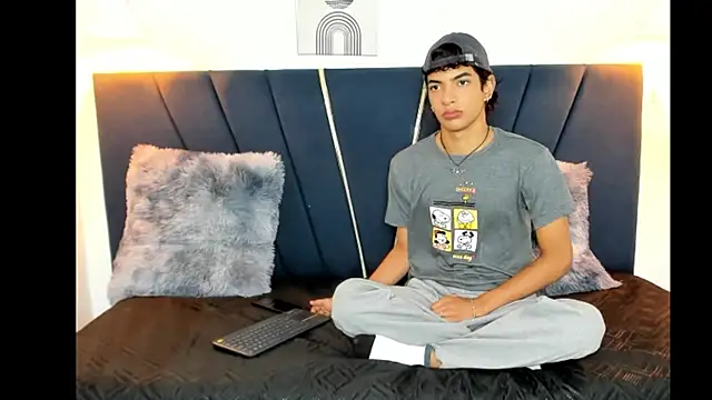 Snapshot of maicol_cum23 chatting on September 13, 2025, 1:33 pm maicol cum23 online show from September 13, 2025, 1:33 pm