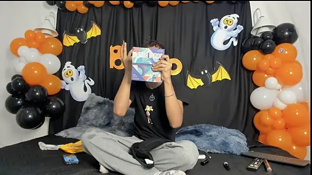 Snapshot of maicol_cum23 chatting on October 9, 2025, 1:44 pm maicol cum23 online show from October 9, 2025, 1:44 pm