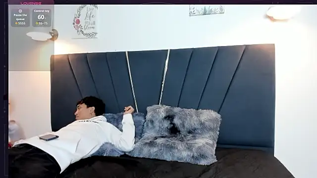 Snapshot of maicol_cum23 chatting on September 25, 2025, 2:01 pm maicol cum23 online show from September 25, 2025, 2:01 pm