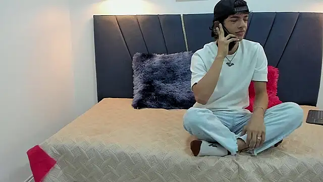 Snapshot of maicol_cum23 chatting on September 23, 2025, 1:18 pm maicol cum23 online show from September 23, 2025, 1:18 pm