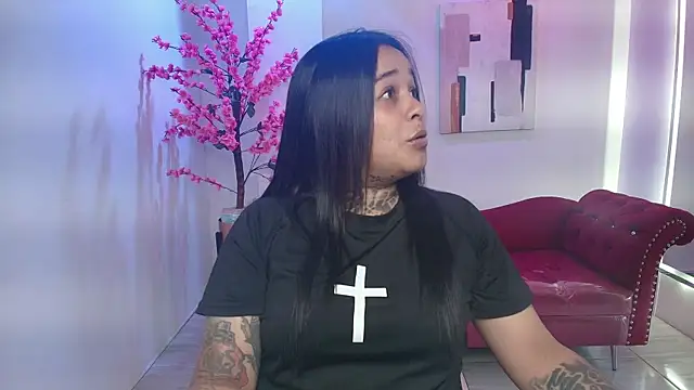 Snapshot of Black_roseee chatting on November 18, 2025, 3:32 am Black roseee online show from November 18, 2025, 3:32 am