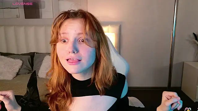 Snapshot of AlisHanson chatting on October 30, 2025, 8:12 am AlisHanson online show from October 30, 2025, 8:12 am