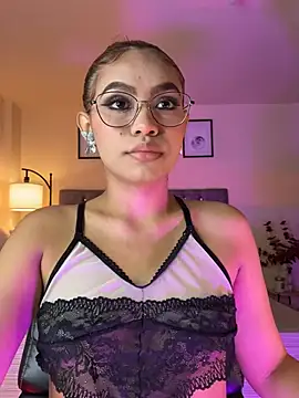 OxanaFedorova1- online show from May 16, 2026, 8:41 pm