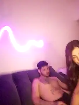 Snapshot of Bbzinha_18 chatting on November 30, 2025, 4:46 am Bbzinha 18 online show from November 30, 2025, 4:46 am