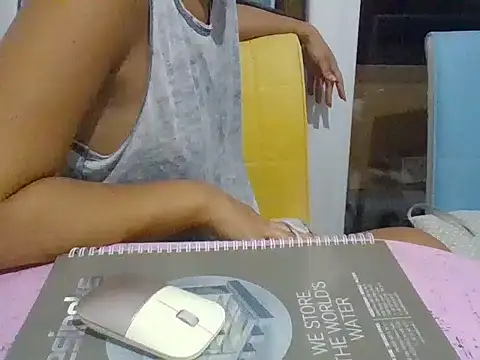 Snapshot of couple_damla chatting on September 12, 2025, 7:02 pm couple damla online show from September 12, 2025, 7:02 pm