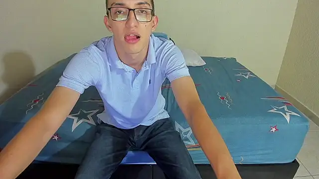 Snapshot of lustduo1 chatting on November 15, 2025, 12:47 am lustduo1 online show from November 15, 2025, 12:47 am