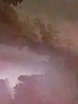 luzmelzinha online show from April 14, 2026, 6:07 am