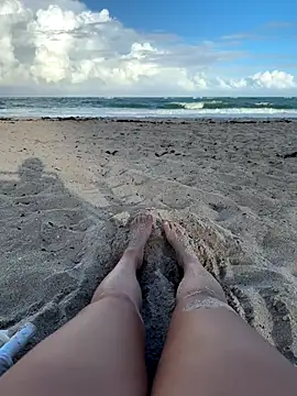 Snapshot of carynn chatting on October 26, 2025, 9:26 pm carynn online show from October 26, 2025, 9:26 pm