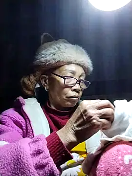 -Xuka-200 online show from February 10, 2026, 3:22 pm