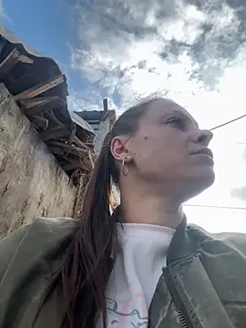 Jessie Queen 1 online show from October 24, 2025, 10:25 am