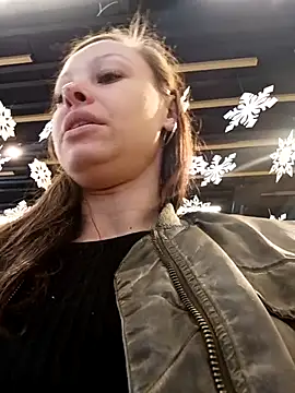 Jessie Queen 1 online show from November 26, 2025, 8:03 am