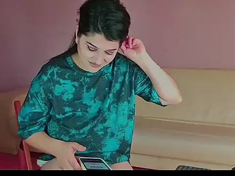 Snapshot of anittac14 chatting on July 10, 2026, 2:39 pm anittac14 online show from July 10, 2026, 2:39 pm