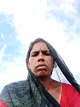 Snapshot of Sm_sanjna chatting on October 1, 2025, 9:36 am Sm sanjna online show from October 1, 2025, 9:36 am