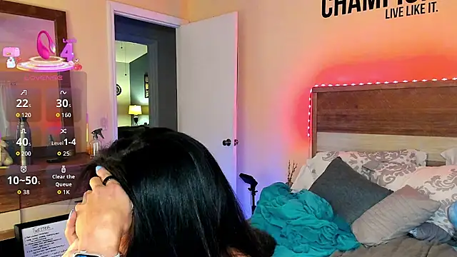 elibambie online show from October 31, 2025, 5:31 pm