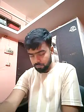 Snapshot of soniriyaa010101 chatting on November 28, 2025, 8:14 am soniriyaa010101 online show from November 28, 2025, 8:14 am