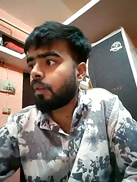 Snapshot of soniriyaa010101 chatting on December 3, 2025, 10:25 am soniriyaa010101 online show from December 3, 2025, 10:25 am