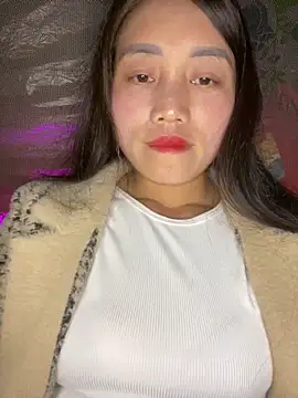 chipp-bong online show from February 3, 2026, 1:49 pm