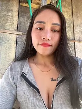 chipp-bong online show from November 30, 2025, 2:34 am