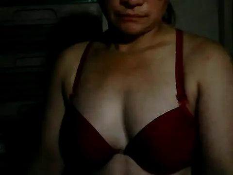 Snapshot of yoursPinayMama1682 chatting on October 1, 2025, 11:47 am yoursPinayMama1682 online show from October 1, 2025, 11:47 am