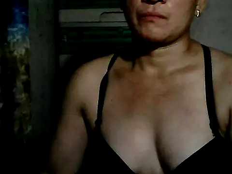 Snapshot of yoursPinayMama1682 chatting on November 21, 2025, 1:54 pm yoursPinayMama1682 online show from November 21, 2025, 1:54 pm