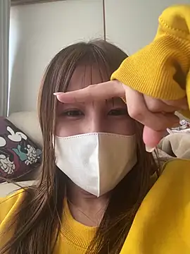 Snapshot of -Hikari-00- chatting on December 1, 2025, 4:24 am -Hikari-00- online show from December 1, 2025, 4:24 am