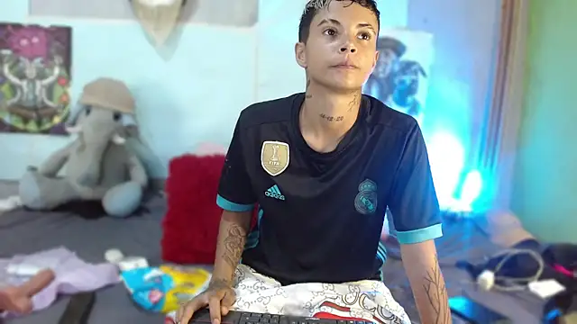 Snapshot of Dorland777 chatting on September 10, 2025, 1:15 am Dorland777 online show from September 10, 2025, 1:15 am