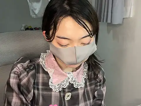 Snapshot of naginagisan chatting on June 14, 2026, 12:28 pm naginagisan online show from June 14, 2026, 12:28 pm