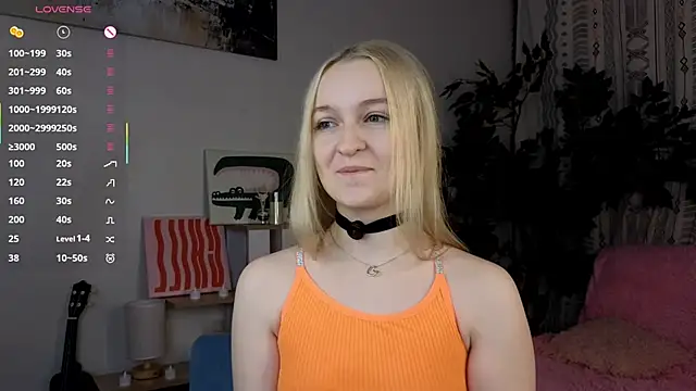 KrishnaSimmons online show from November 26, 2025, 7:58 pm