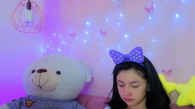 Snapshot of april_bennett chatting on January 8, 2026, 12:55 pm april bennett online show from January 8, 2026, 12:55 pm