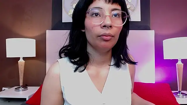 Snapshot of FresaAnix chatting on September 25, 2025, 11:49 am FresaAnix online show from September 25, 2025, 11:49 am