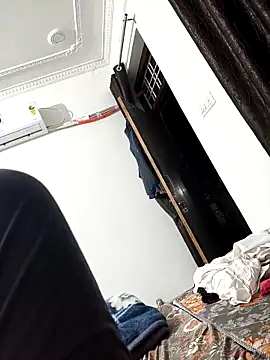 Snapshot of Chanderi19 chatting on February 28, 2026, 4:17 pm Chanderi19 online show from February 28, 2026, 4:17 pm